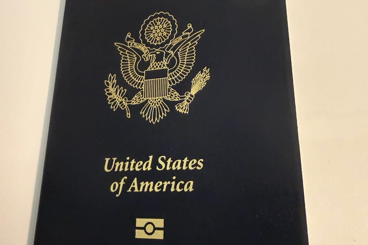 Закрытый паспорт США — документ, который вы оставляете при себе, а не сдаёте в залог за байк